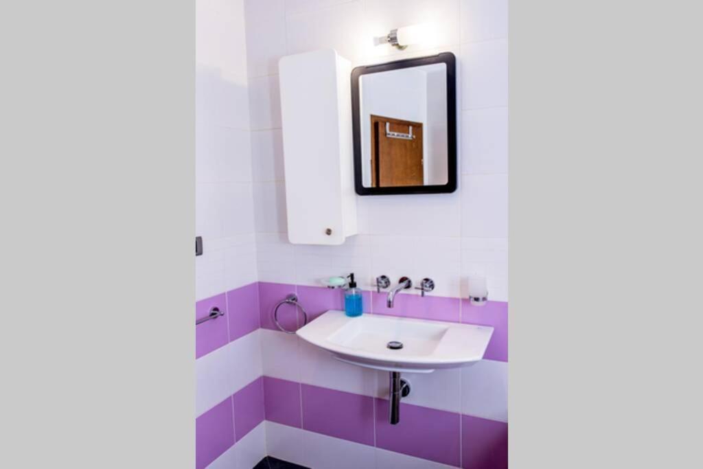 Sea View Apartment Next To Sea Garden And Beach Varna Exterior foto